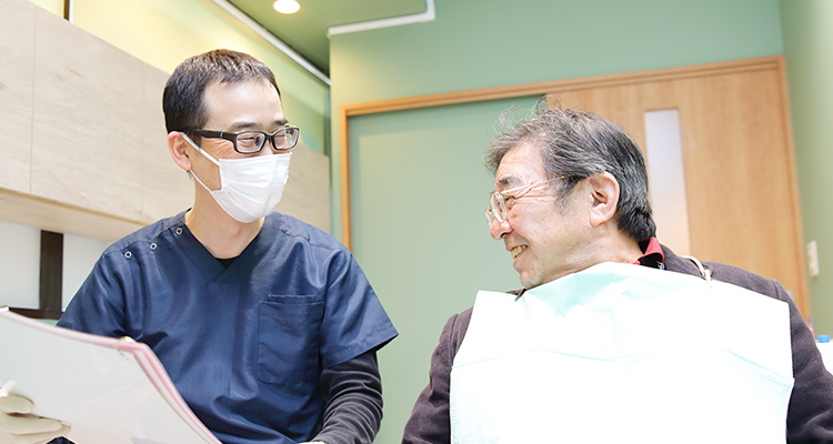 高齢者や障害の方の入れ歯対応が豊富訪問歯科診療も行っています